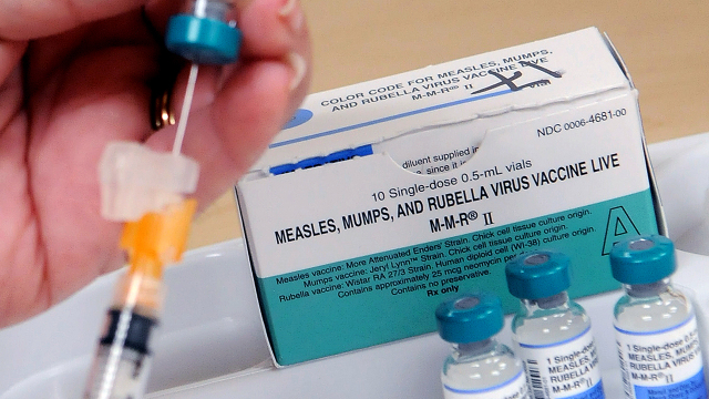 Foto: Mässling, påssjuka och rubellavaccin, Orange County Health Department, Orlando, Florida